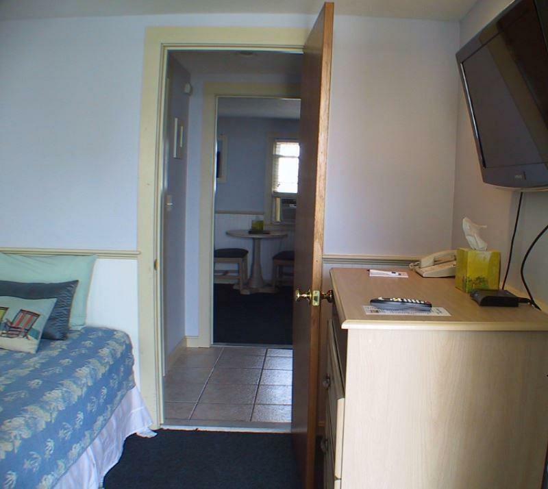 דניס פורט The Colony Beach Motel מראה חיצוני תמונה